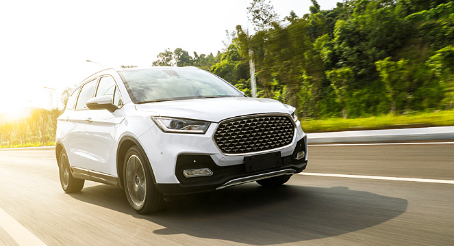 Automóveis e SUVs Automóveis e SUVs