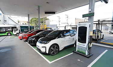 Vibra, EZVolt e 99 inauguram em São Paulo o primeiro posto 100% elétrico do país